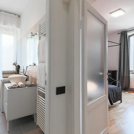 La Dolce Vista By My In Moltrasio