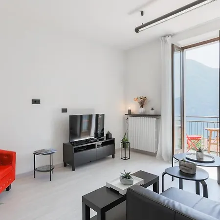 La Dolce Vista By My In *