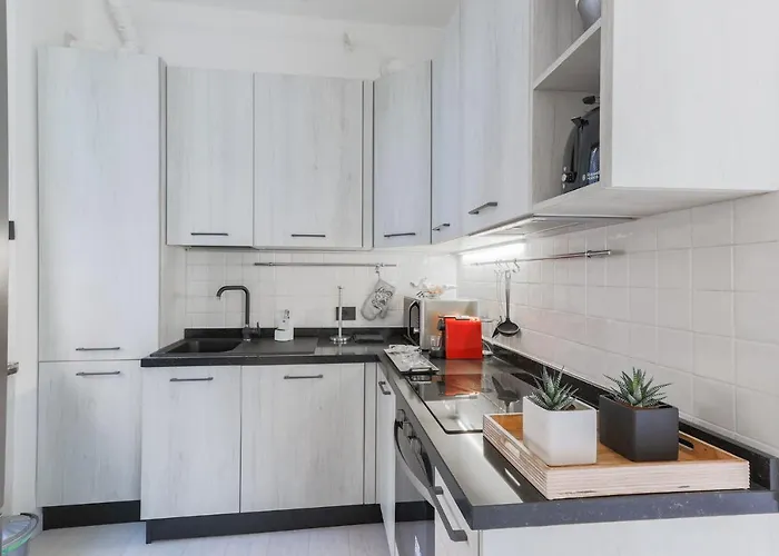 La Dolce Vista By My In