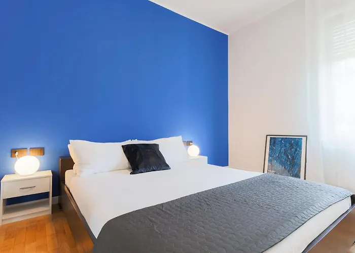 La Dolce Vista By My In *